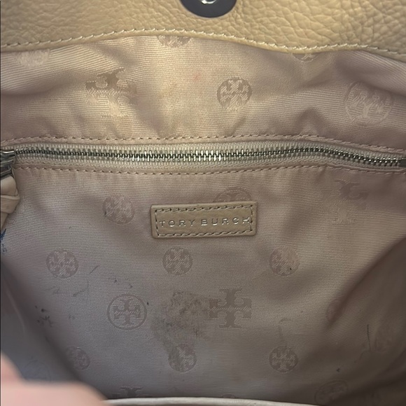 Tory Burch Tan Hobo Bag - Picture 5 of 9